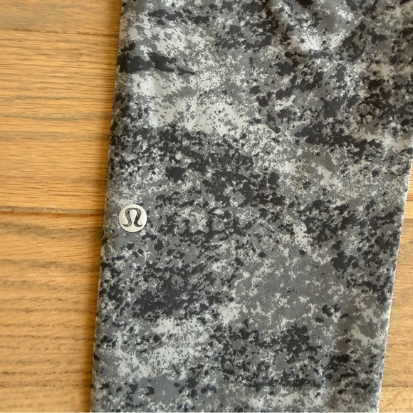 Lululemon Fast & Free Tight 7/8 II Nulux 8 - Picture 8 of 10